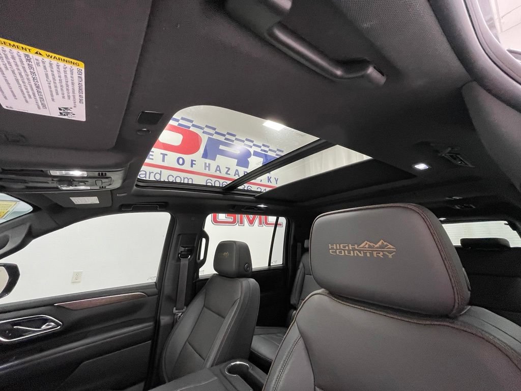 Used 2023 Chevrolet Suburban High Country AWD/4WD image 20