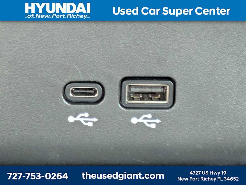 Used 2024 Buick Encore GX Sport Touring FWD image 24
