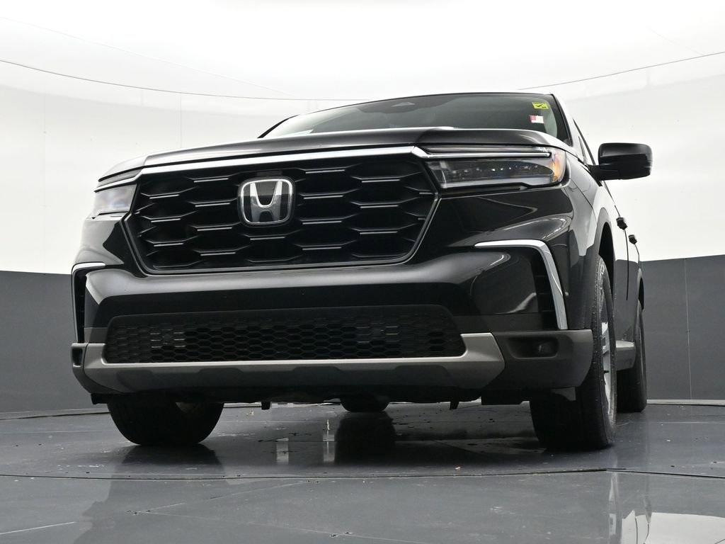 Used 2025 Honda Pilot EX-L image 26