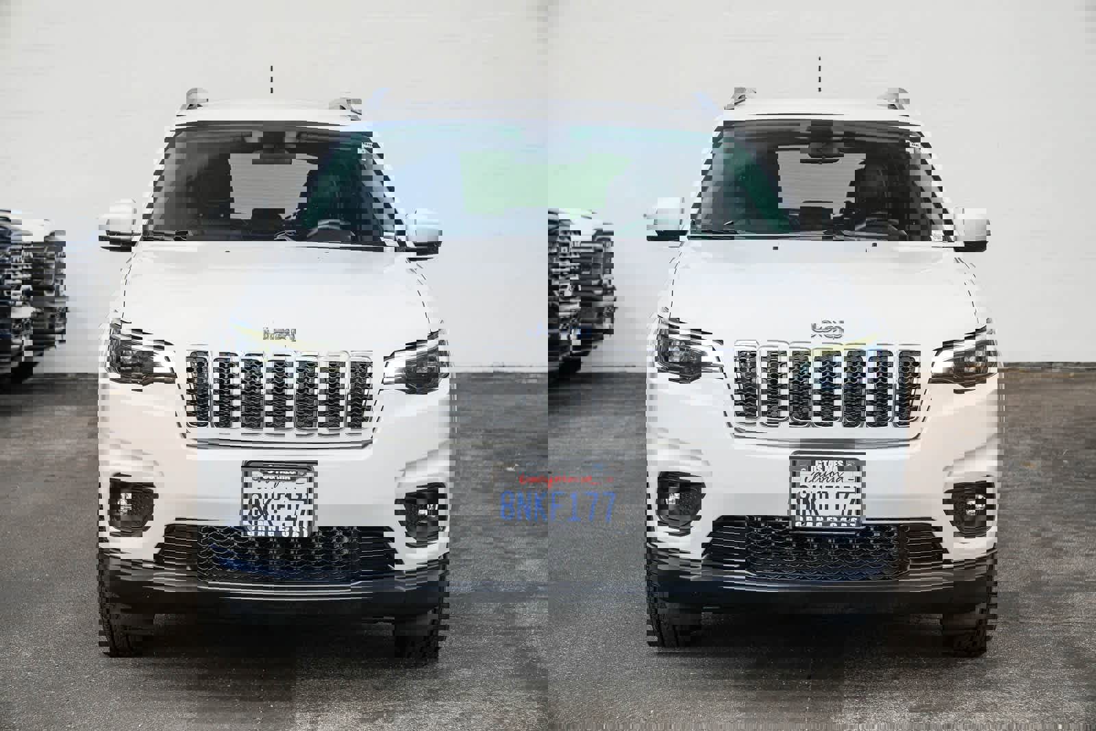 Used 2019 Jeep Cherokee Latitude Plus image 2