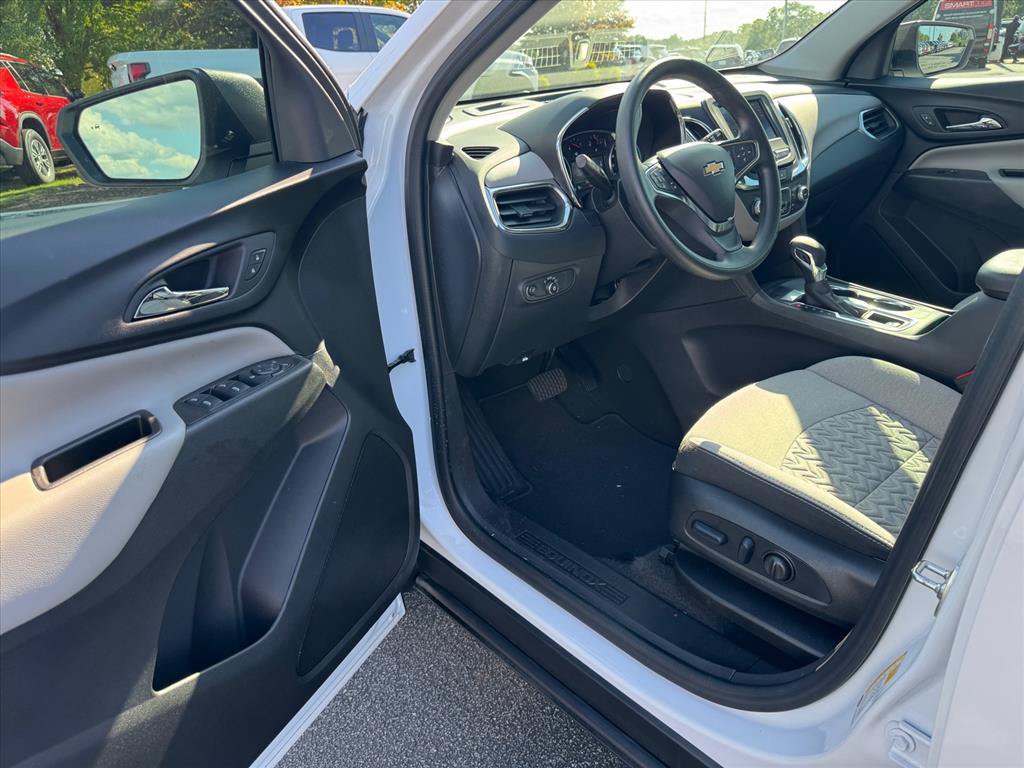 Used 2024 Chevrolet Equinox LS w/ LS Convenience Package FWD image 14