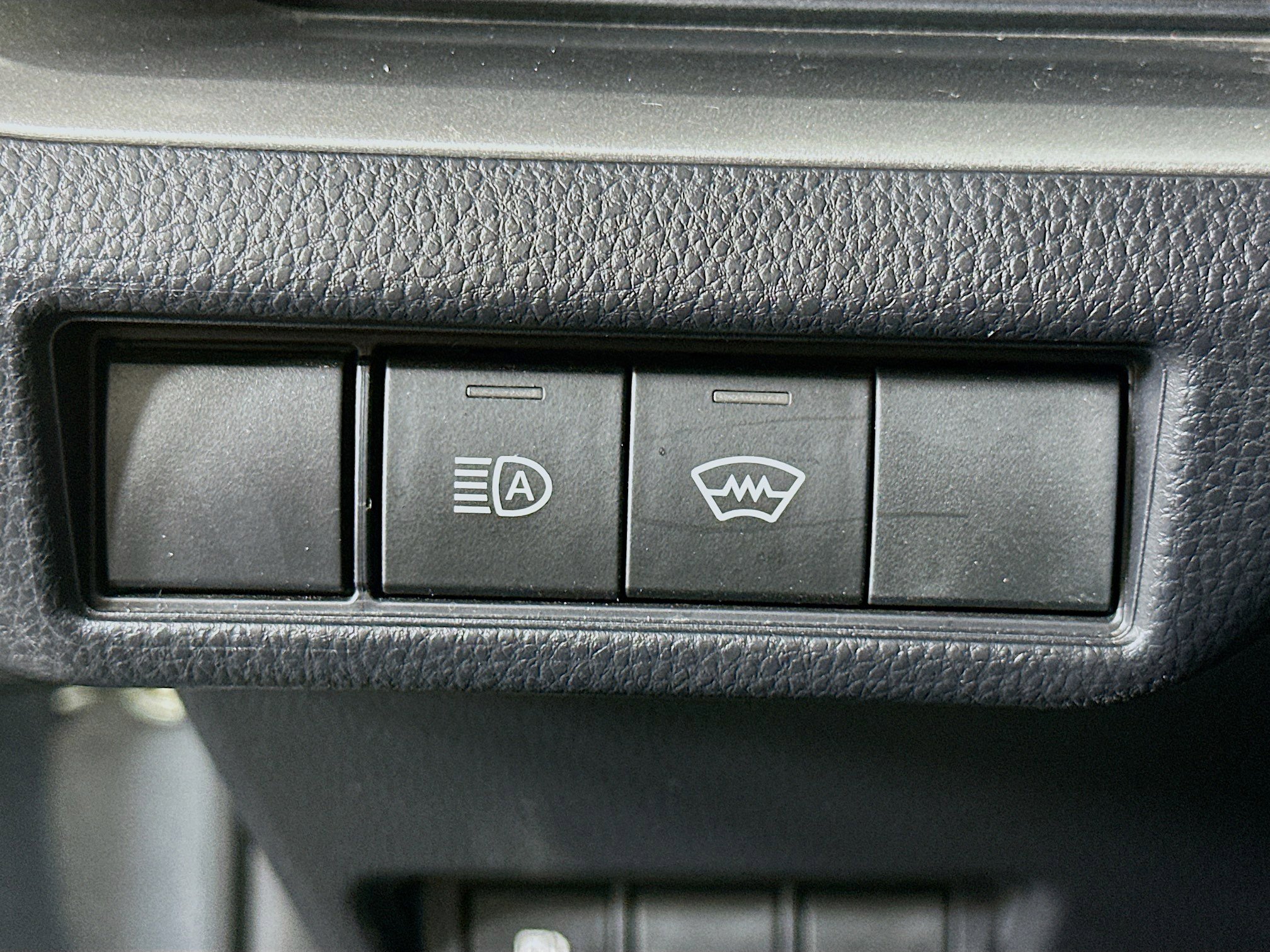 Used 2024 Toyota Prius LE image 17