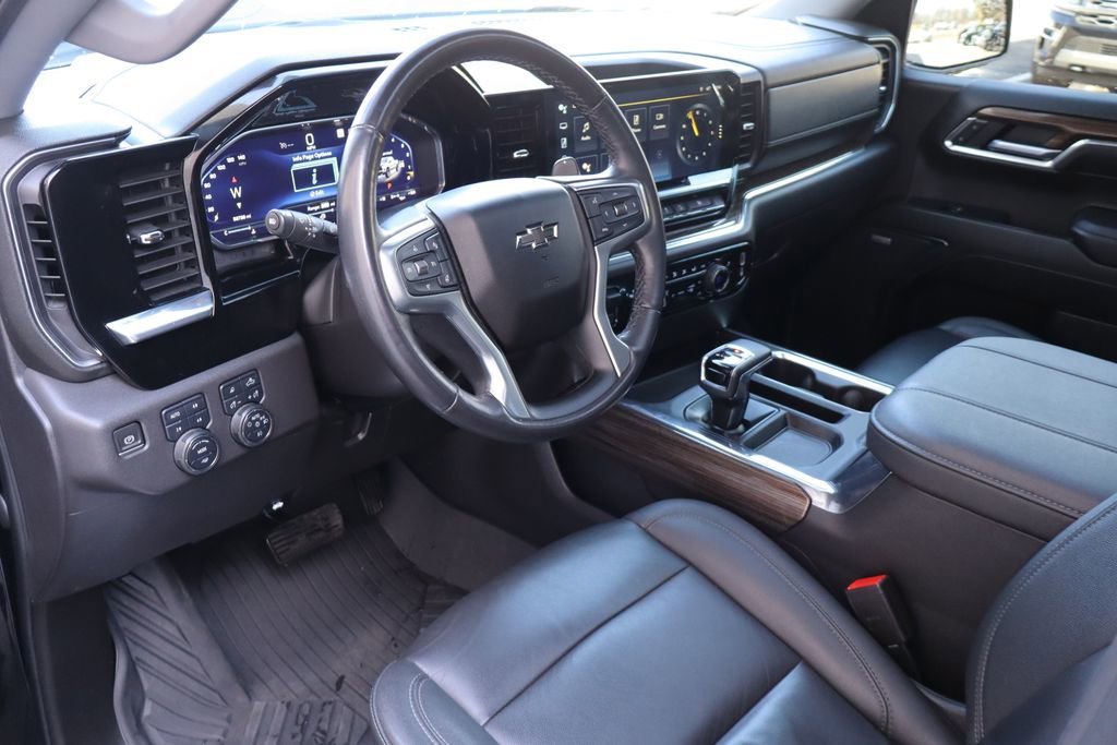 Used 2023 Chevrolet Silverado 1500 LT Trail Boss w/ LT Trail Boss Premium Package image 5