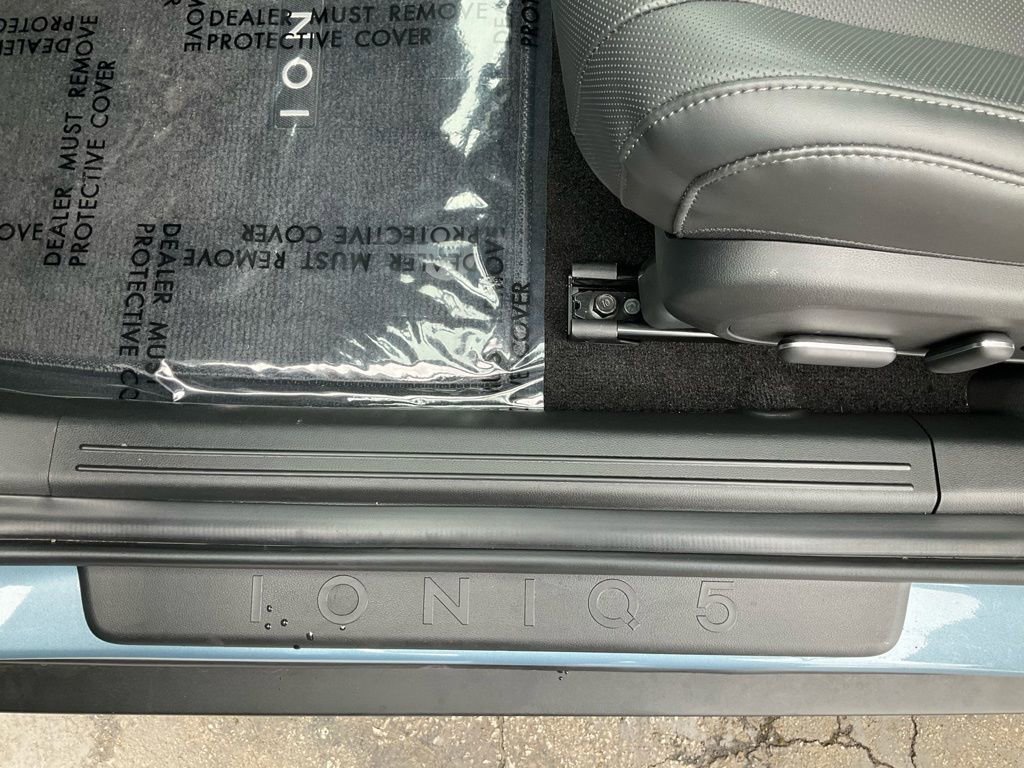 Used 2025 Hyundai Ioniq 5 SEL image 15