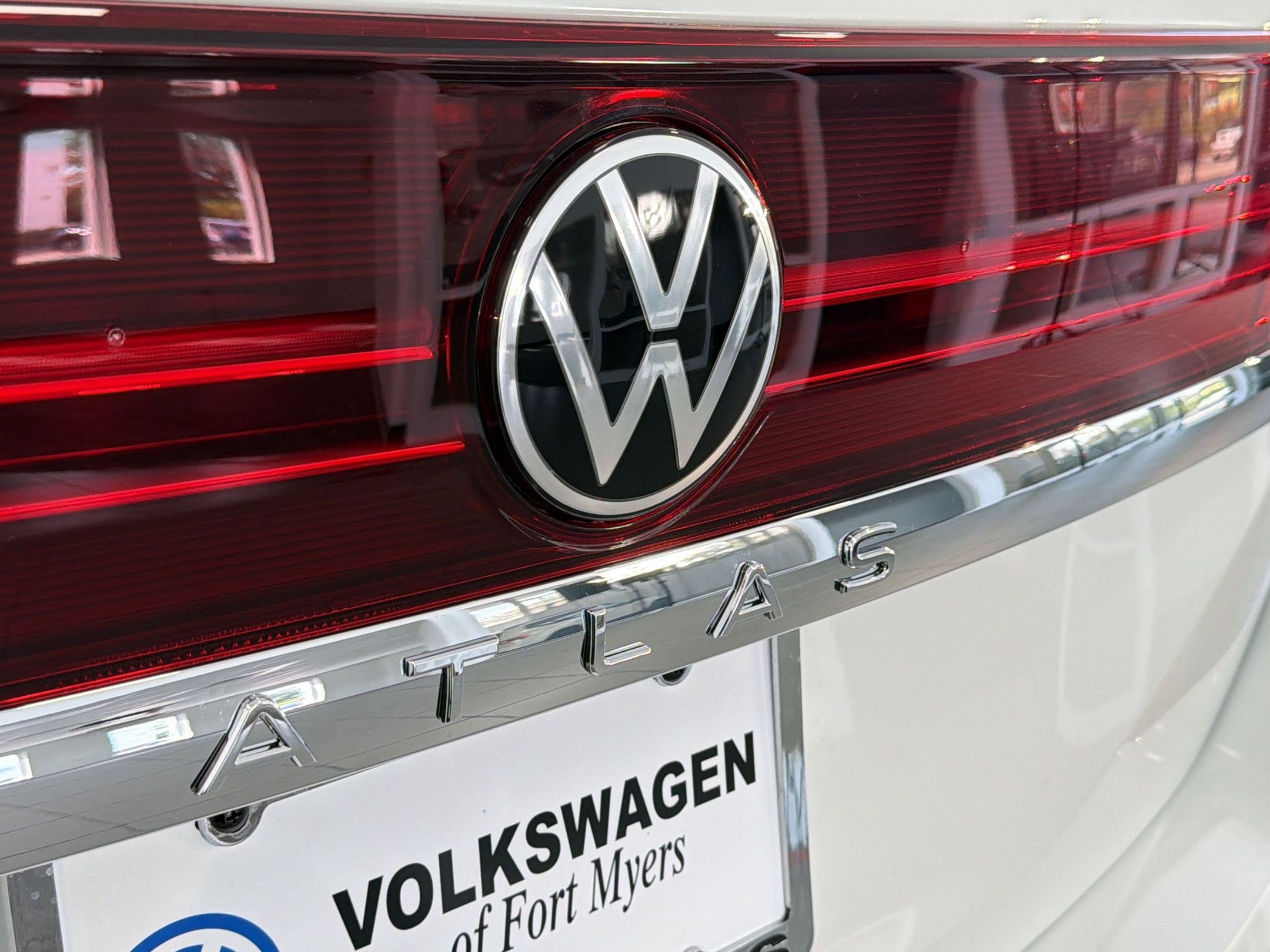 New 2026 Volkswagen Atlas SE FWD image 33