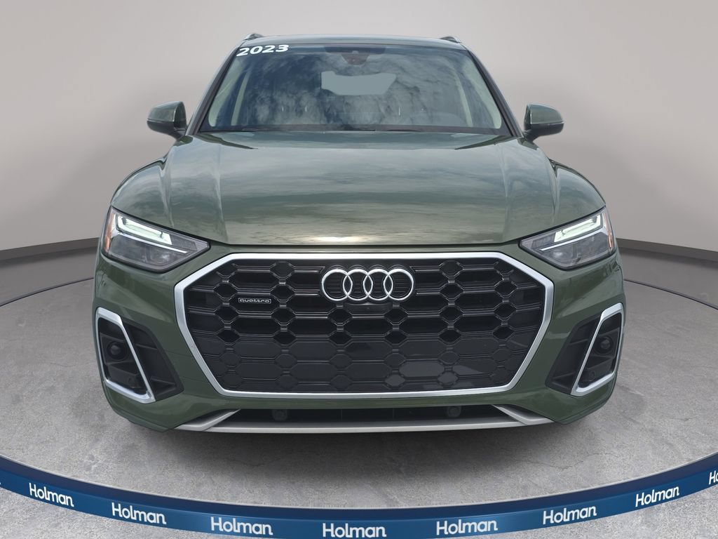 Used 2023 Audi Q5 2.0T Premium Plus w/ Premium Plus Package AWD/4WD image 4