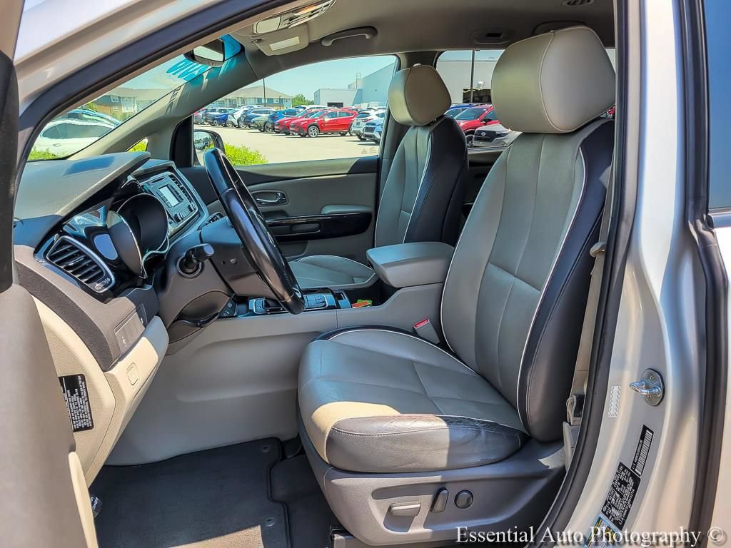 Used 2016 Kia Sedona EX FWD image 8