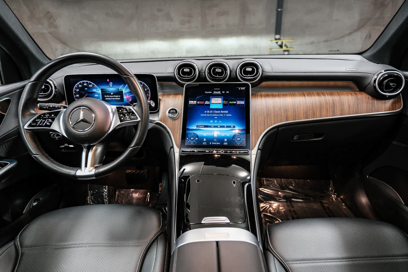 Certified 2024 Mercedes-Benz GLC 300 4MATIC image 15