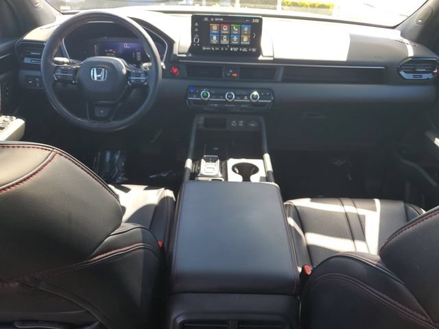 Used 2025 Honda Pilot Black Edition image 10