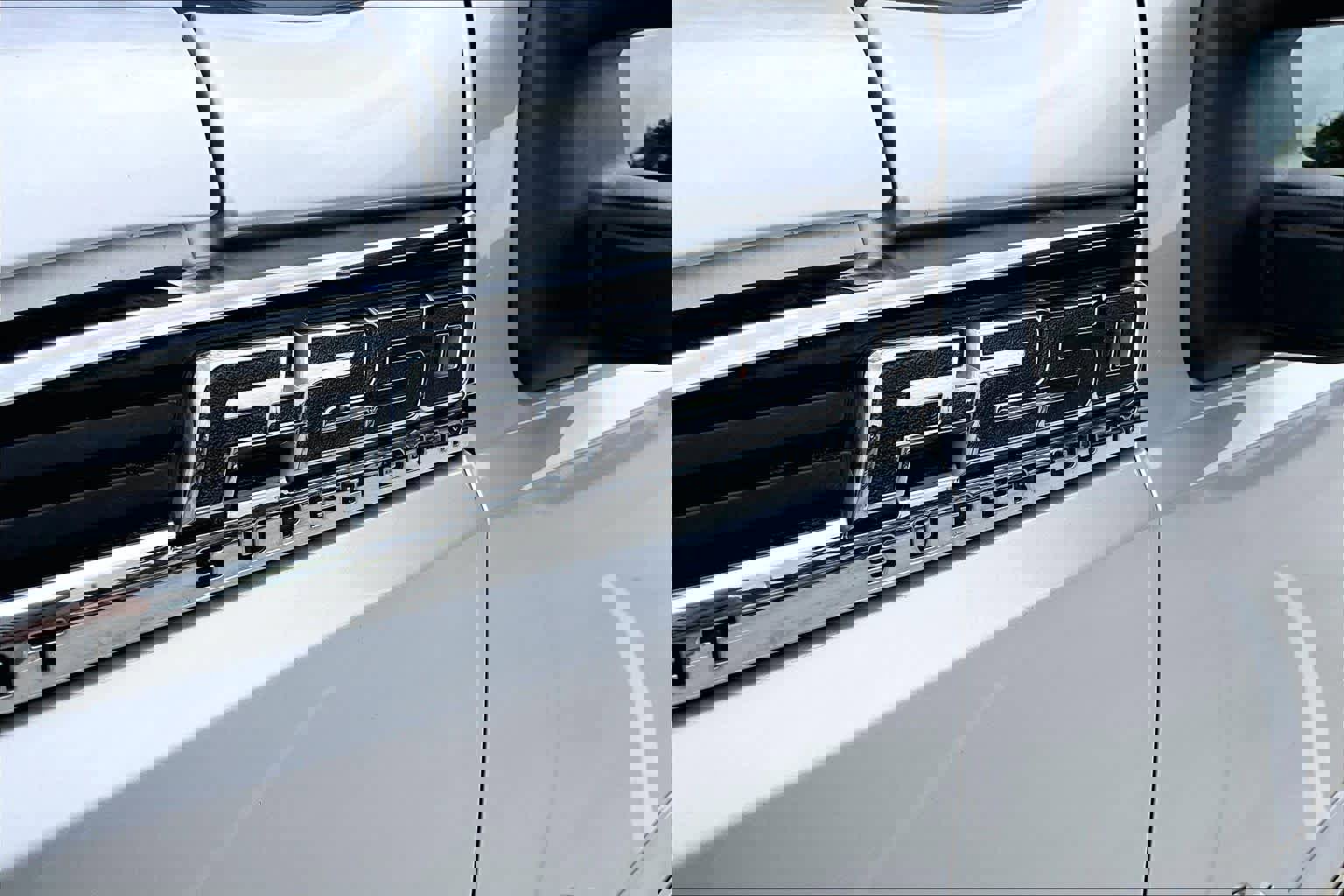 Used 2015 Ford F250 Lariat w/ Lariat Ultimate Package image 29