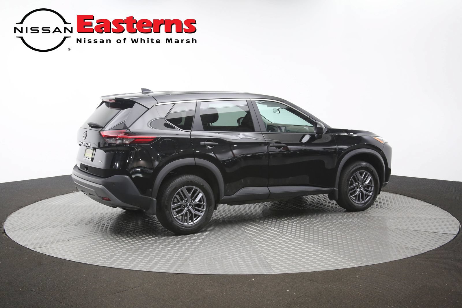 Used 2023 Nissan Rogue S AWD/4WD image 39