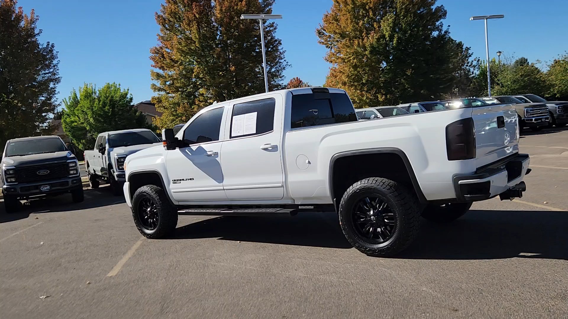 Used 2015 GMC Sierra 2500 Denali w/ Duramax Plus Package AWD/4WD image 20
