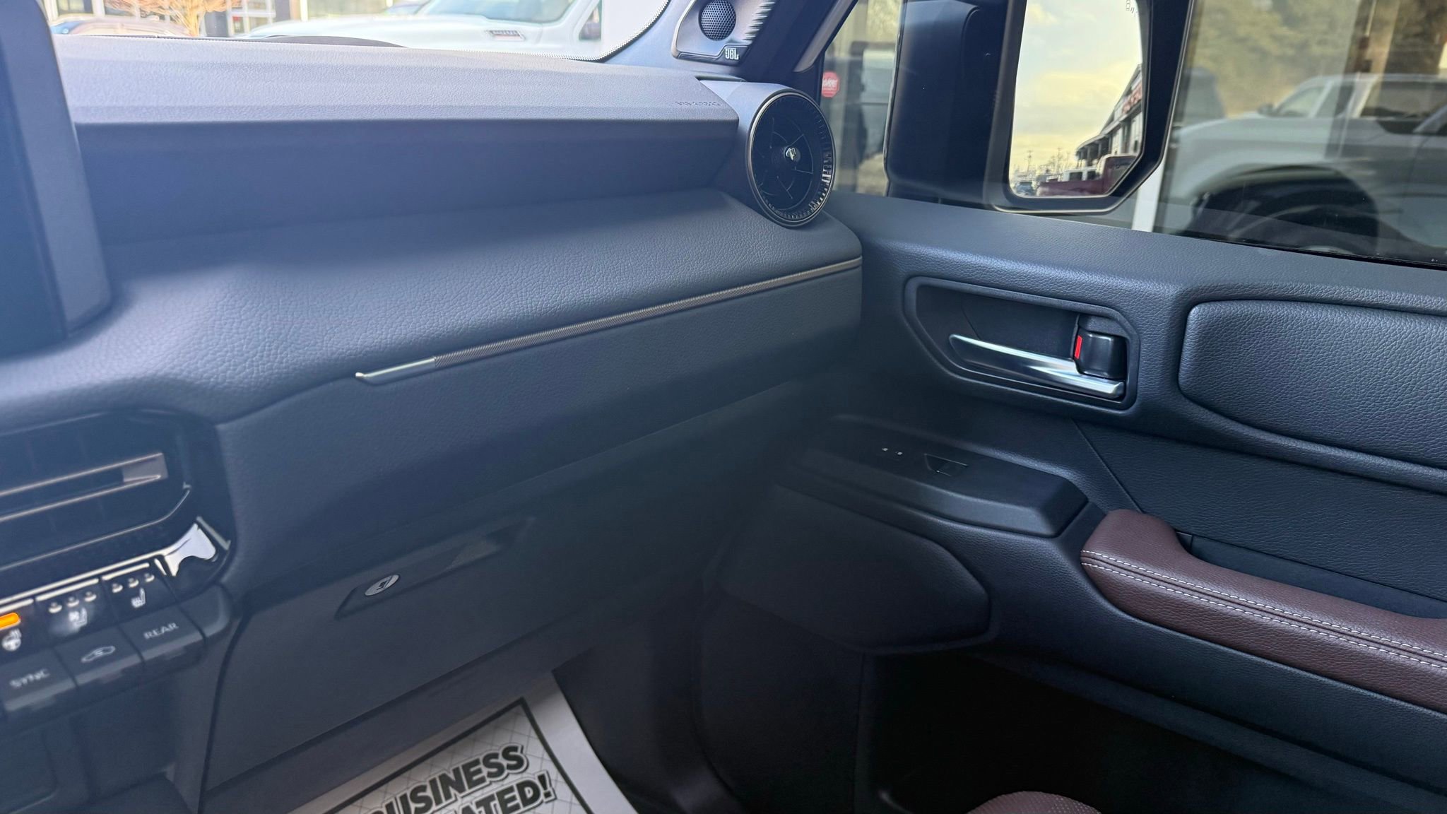 Used 2025 Toyota Land Cruiser image 42