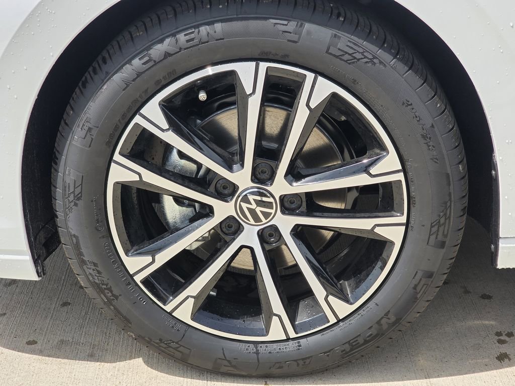 New 2026 Volkswagen Jetta Sport FWD image 8