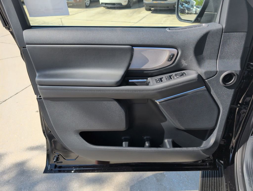 New 2026 Ford Expedition Active image 29
