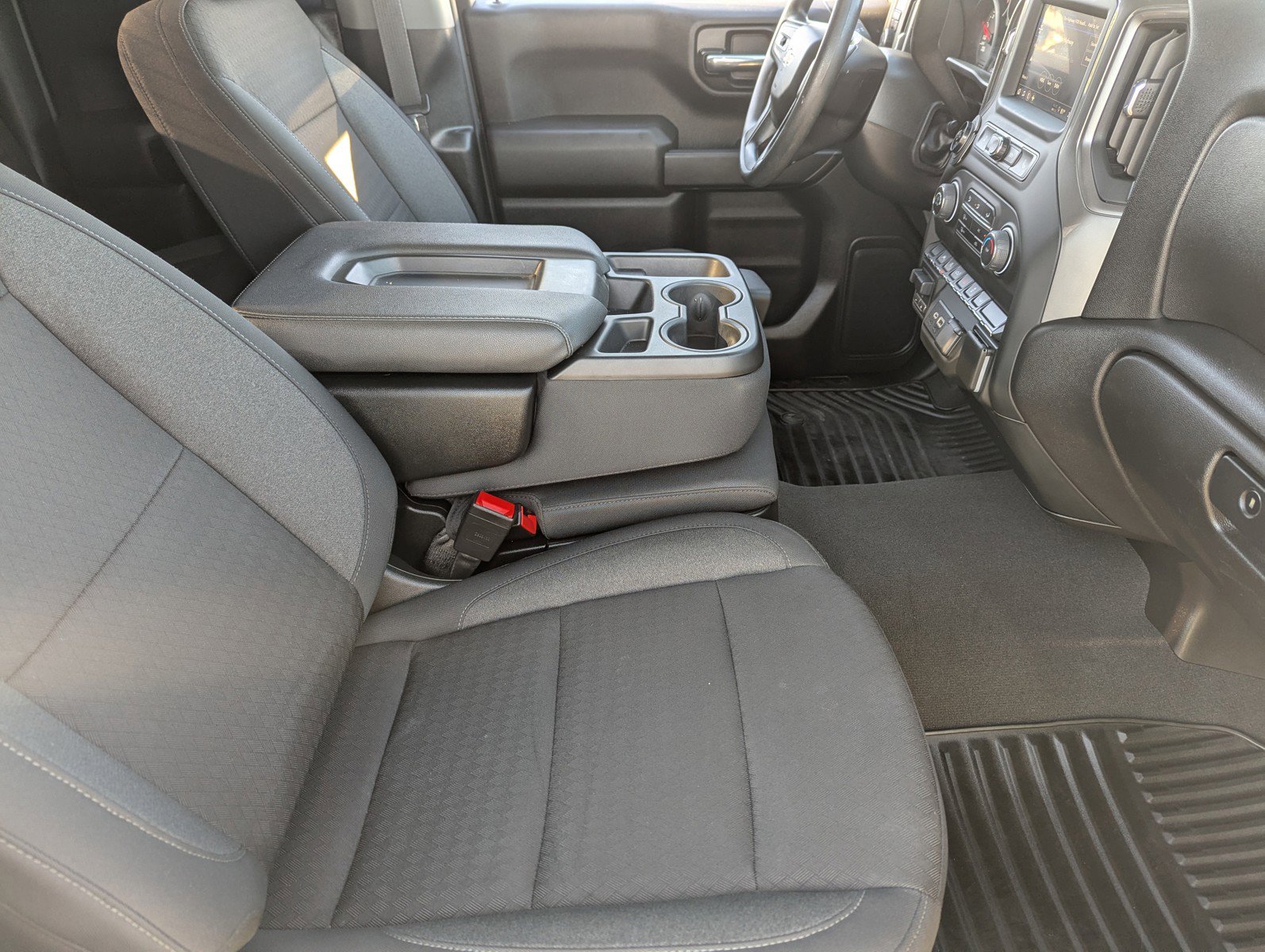 Certified 2024 Chevrolet Silverado 1500 Custom w/ LPO, Dark Essentials Package image 11