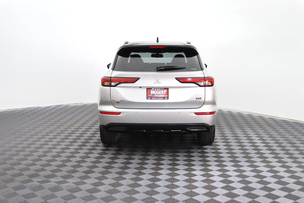 Used 2025 Mitsubishi Outlander SEL Black Edition AWD/4WD image 7