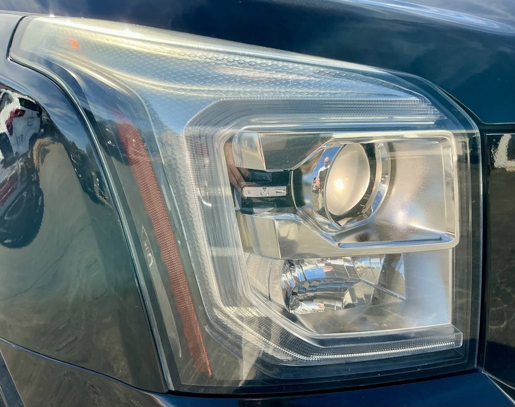 Used 2019 GMC Yukon XL Denali w/ Denali Ultimate Package image 8