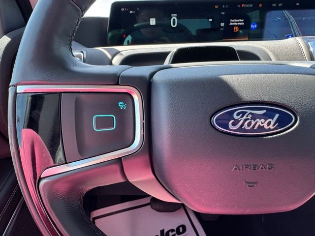 Used 2025 Ford Expedition Platinum AWD/4WD image 30