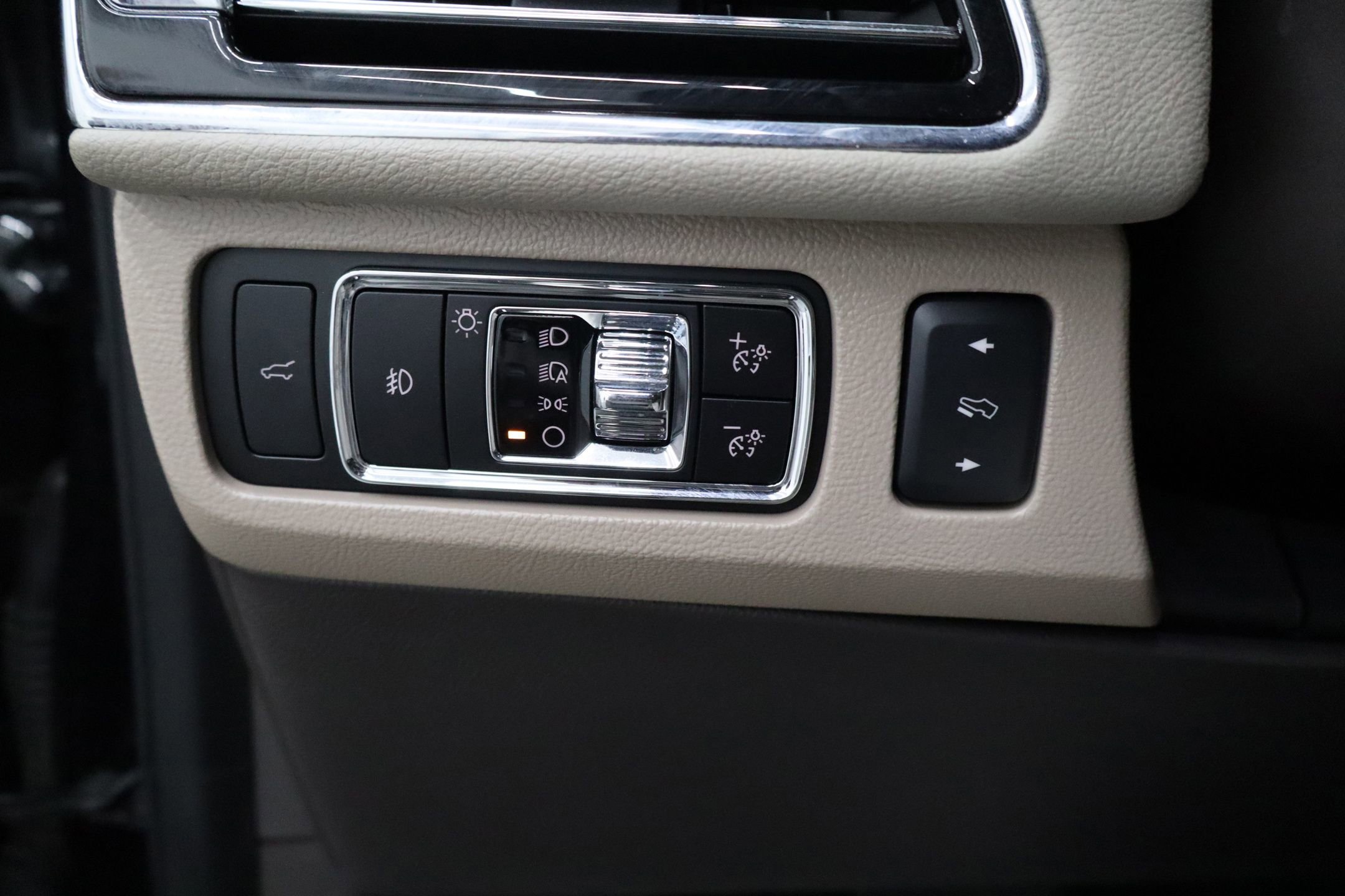 Used 2023 Lincoln Navigator L Reserve image 15