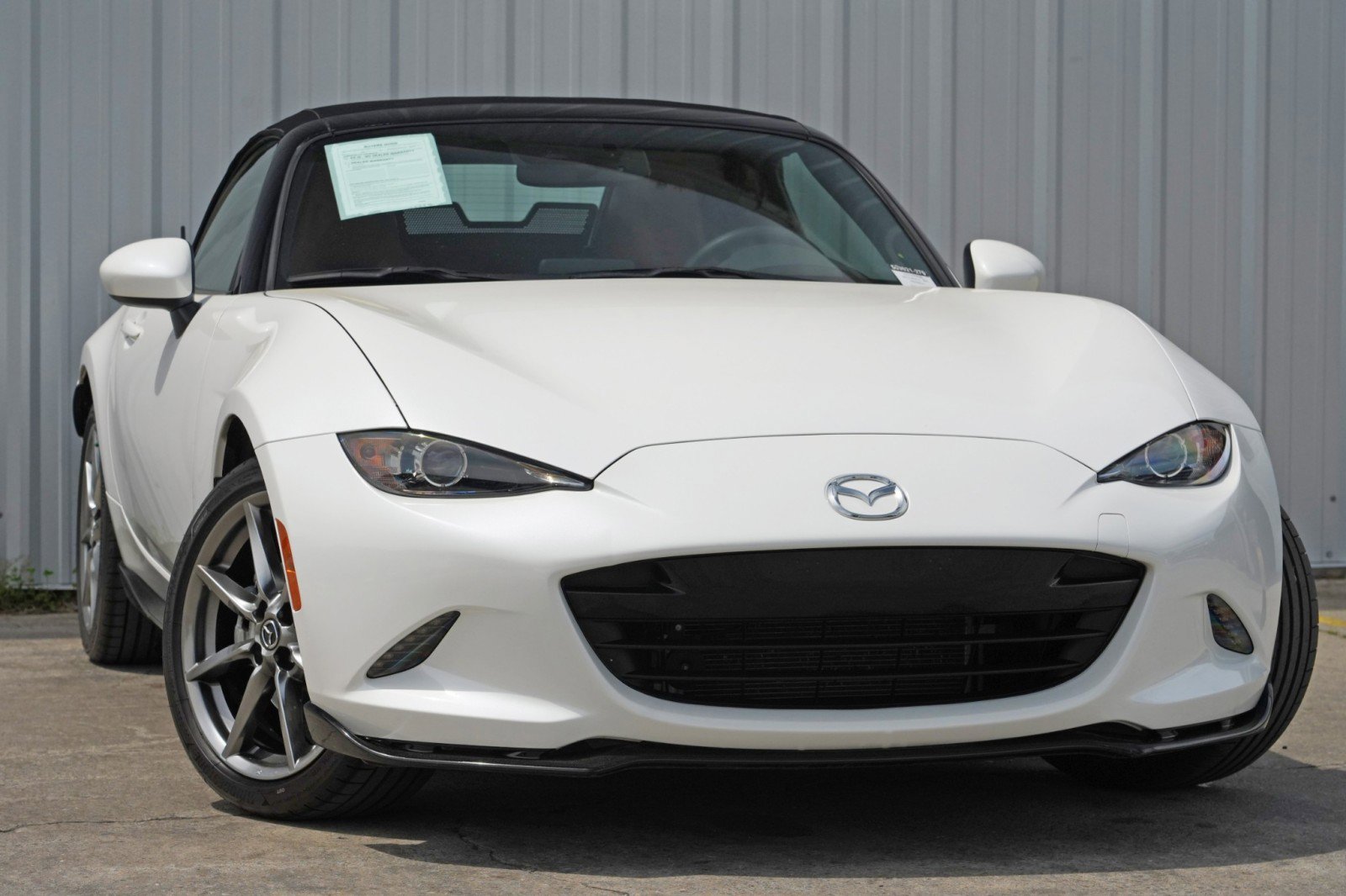 Used 2022 MAZDA MX-5 Miata Grand Touring w/ Appearance Package image 2