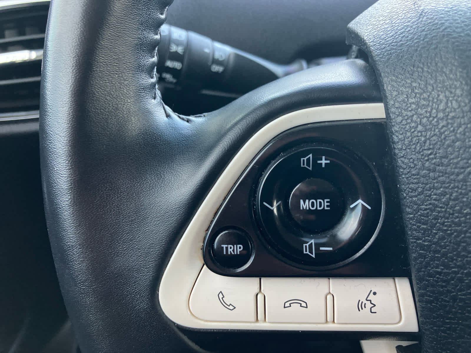 Used 2019 Toyota Prius Prime Advanced FWD image 18