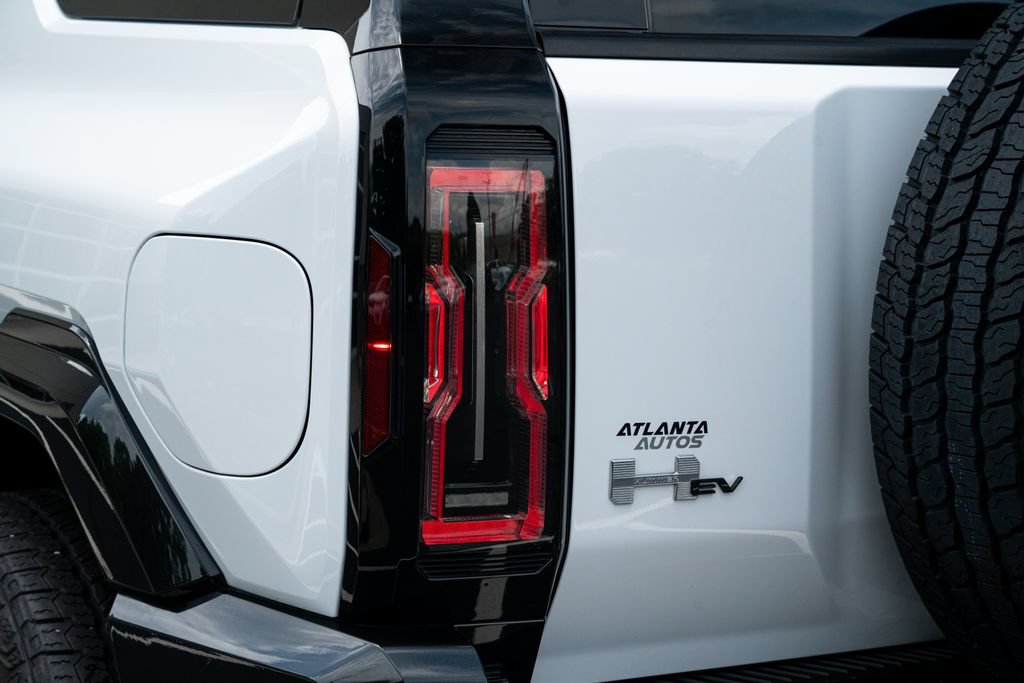 Used 2025 GMC Hummer EV 2X AWD/4WD image 17