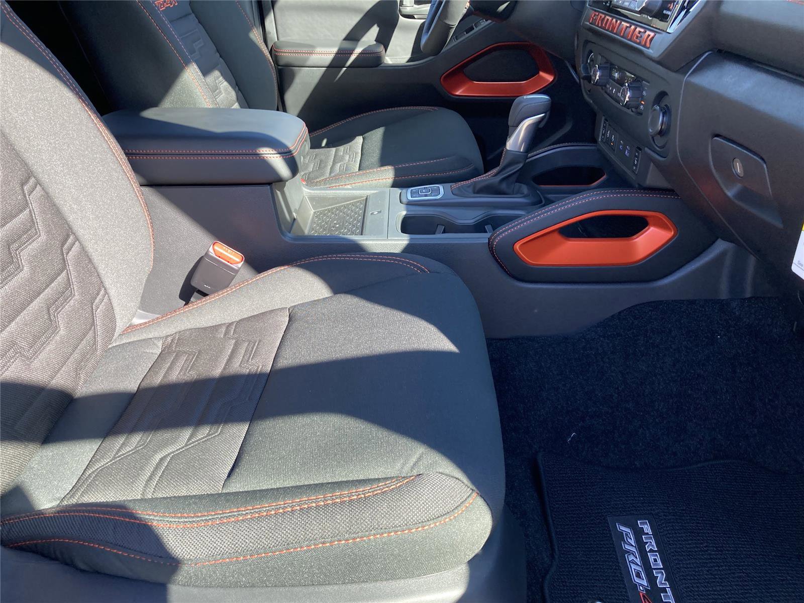 New 2026 Nissan Frontier PRO-4X w/ Pro-4x Convenience Package image 31