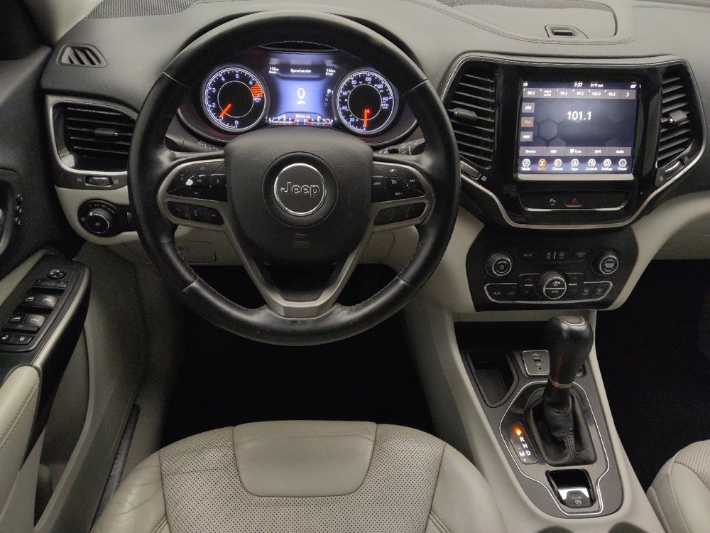 Used 2019 Jeep Cherokee Limited image 22