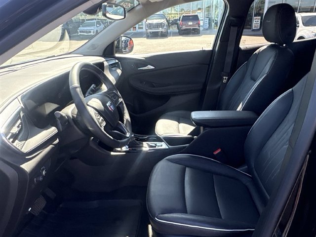 Certified 2024 Buick Encore GX Avenir w/ Avenir Convenience Package FWD image 18