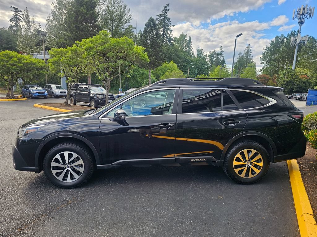 Used 2022 Subaru Outback Premium w/ Tech Package 1 AWD/4WD image 4