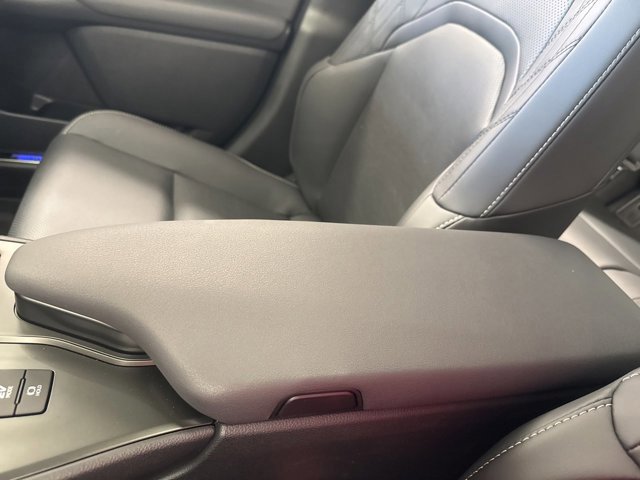 New 2025 Lexus UX 300h AWD image 31