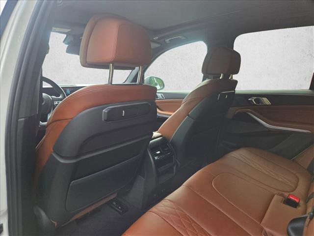 Used 2024 BMW X5 xDrive40i w/ Premium Package image 18