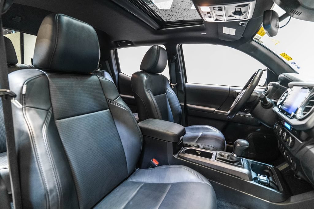 Certified 2023 Toyota Tacoma TRD Off-Road w/ TRD Premium Off Road Package AWD/4WD image 16