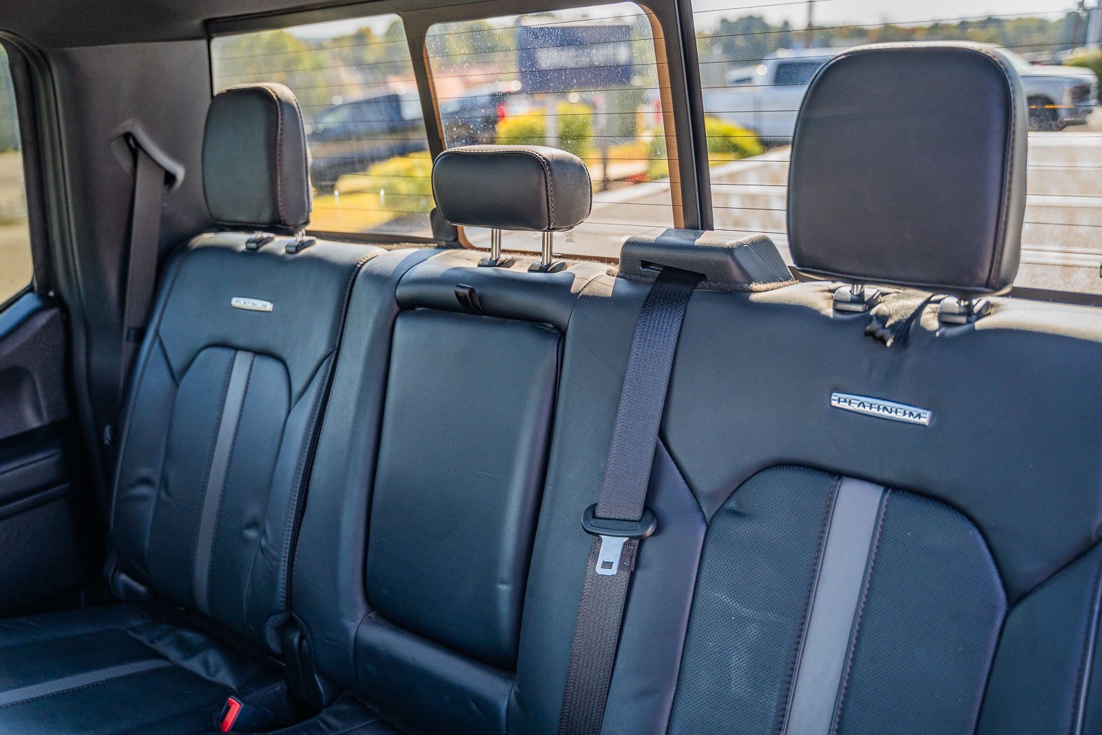 Certified 2019 Ford F450 Platinum w/ Platinum Ultimate Package image 22