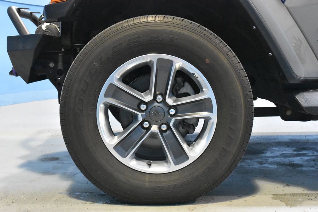 Used 2021 Jeep Wrangler Unlimited Sahara w/ Uconnect 4C Nav & Sound Group AWD/4WD image 25