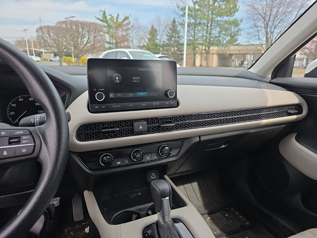 Used 2024 Honda HR-V LX image 19