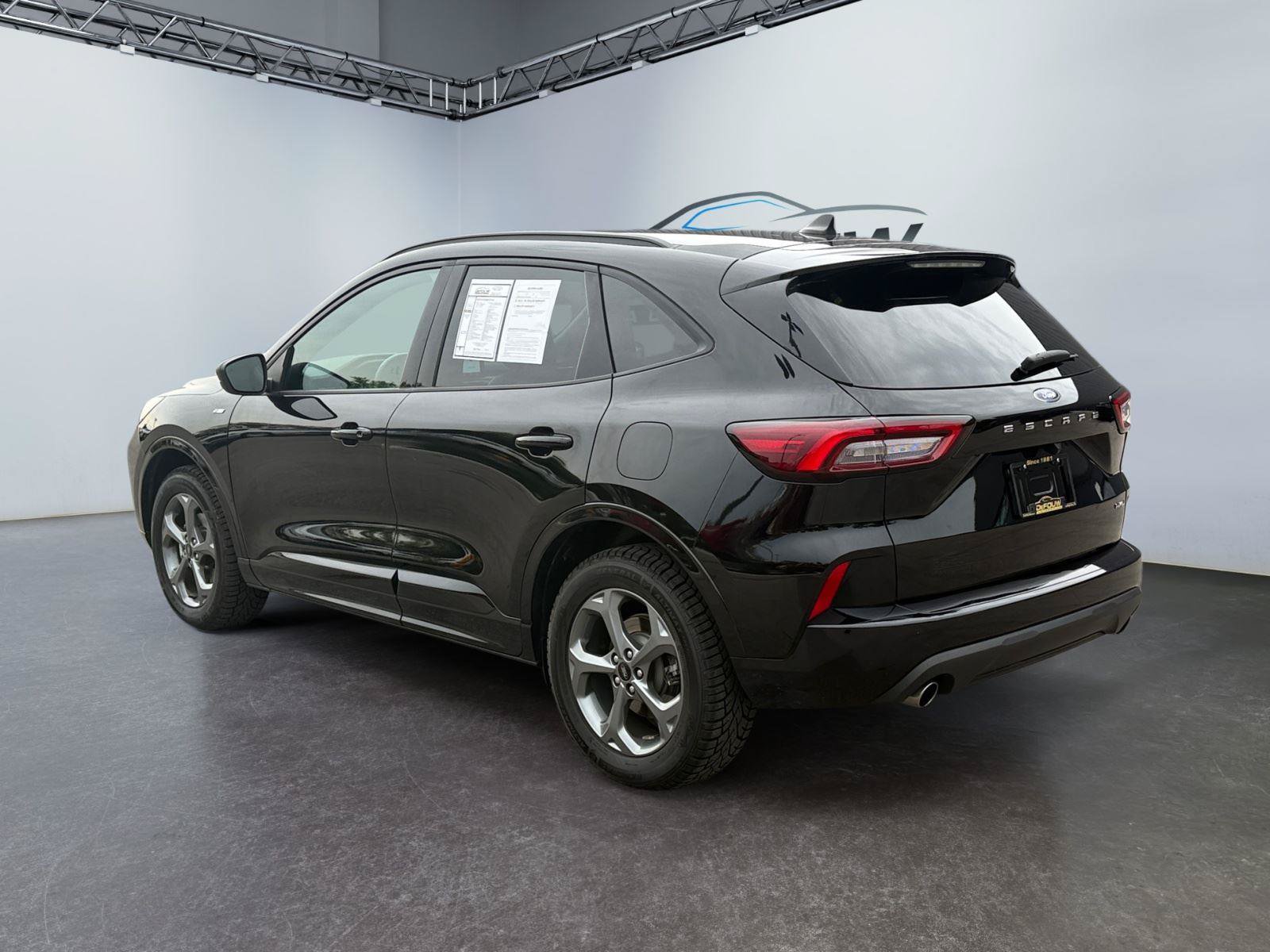 Used 2023 Ford Escape ST-Line AWD/4WD image 5