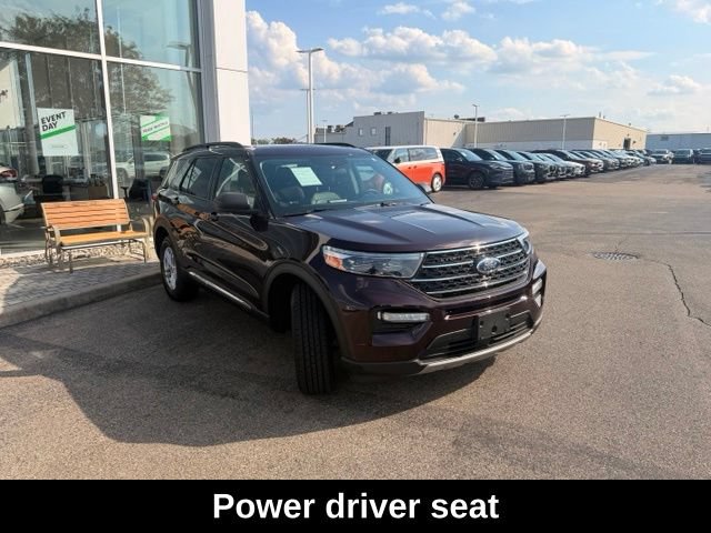 Used 2022 Ford Explorer XLT w/ Equipment Group 202A AWD/4WD image 5