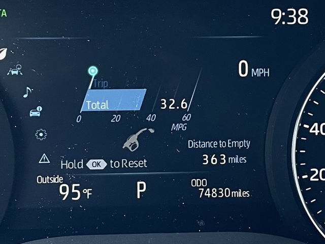 Used 2021 Toyota Avalon Limited FWD image 15