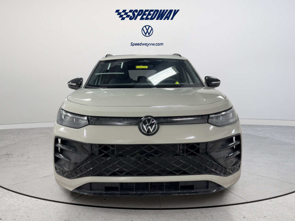 New 2026 Volkswagen Tiguan SE R-Line AWD/4WD image 12