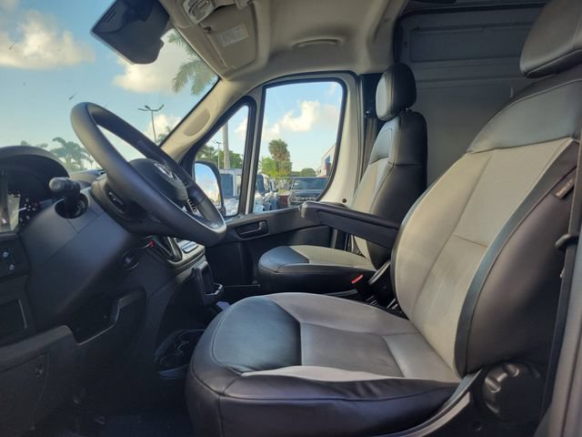Used 2025 RAM ProMaster 2500 w/ Convenience Group FWD image 11