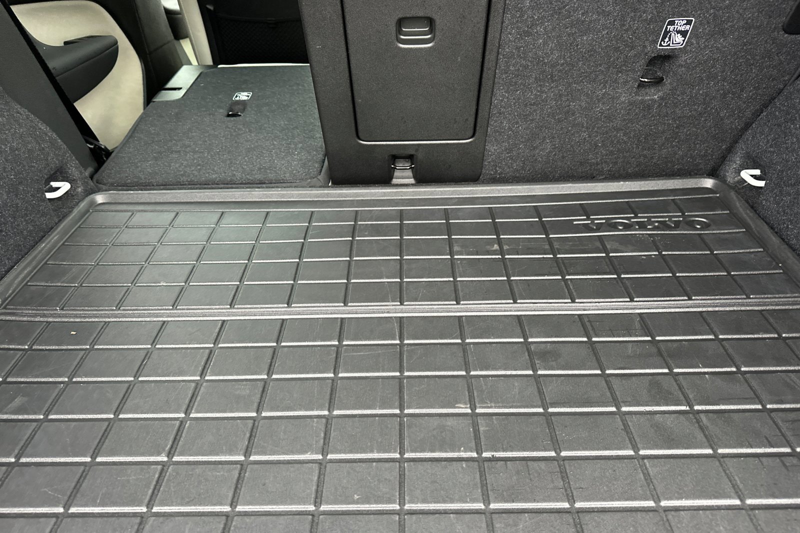 Used 2023 Volvo XC40 B5 Ultimate w/ Protection Package Premier image 17