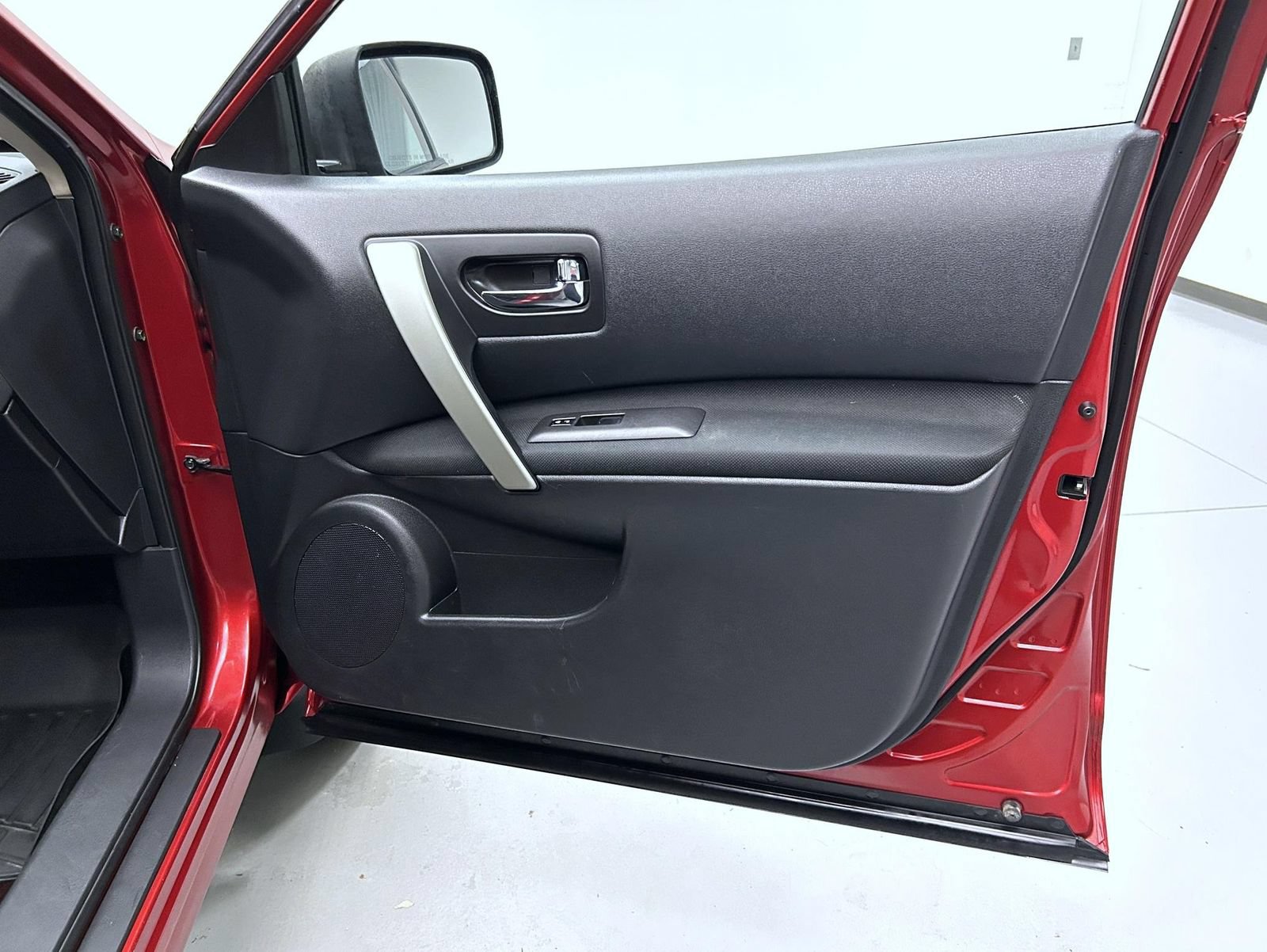 Used 2013 Nissan Rogue S w/ Special Edition Pkg AWD/4WD image 16