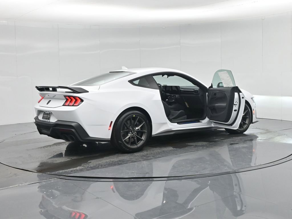 New 2026 Ford Mustang Dark Horse image 5