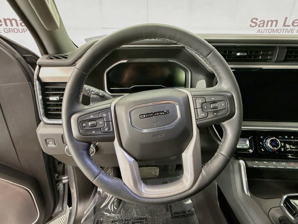 Used 2023 GMC Sierra 1500 Denali AWD/4WD image 11