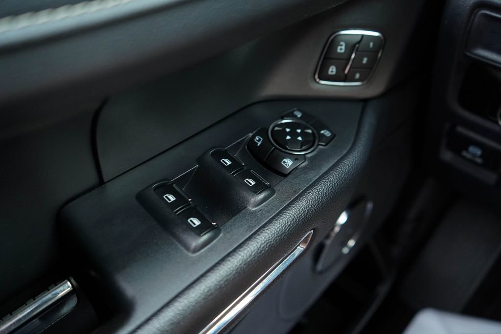 Used 2024 Ford Expedition Max XLT image 26