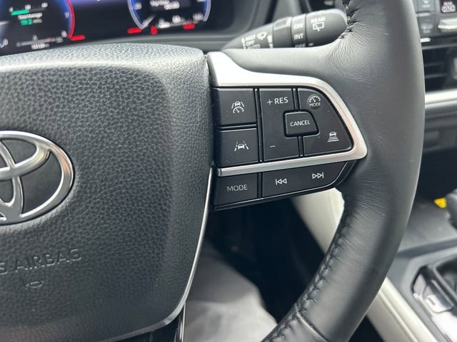 Used 2024 Toyota Grand Highlander Limited image 15