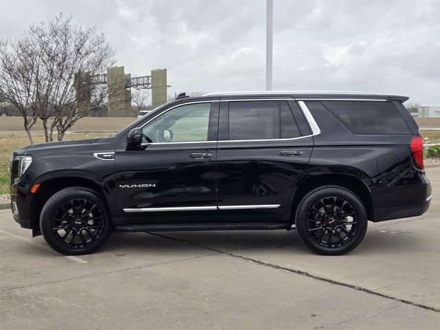 Used 2022 GMC Yukon SLT w/ SLT Premium Package image 3