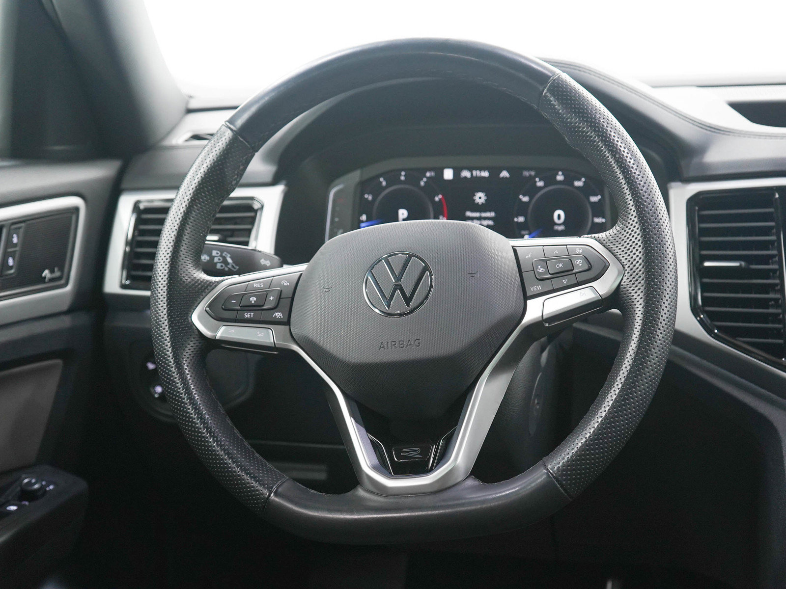 Used 2023 Volkswagen Atlas Cross Sport SEL Premium R-Line AWD/4WD image 18
